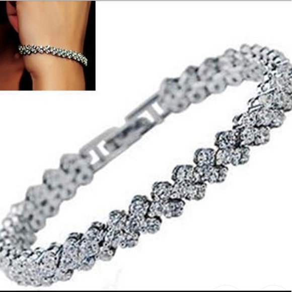 NEW Crystal Zircon Bracelet - Picture 2 of 8